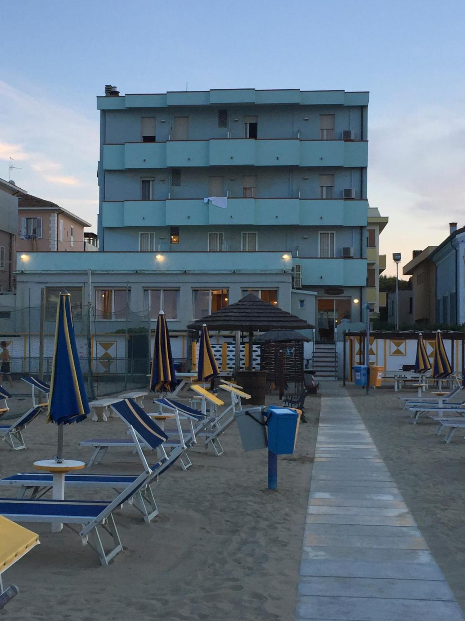 Hotel Acquamarina Viserba Rimini Dış mekan fotoğraf